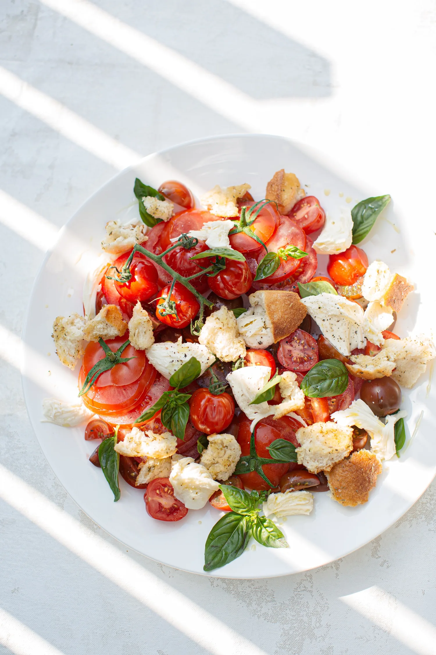 Grekisk sallad med tomat, fetaost och oliver
